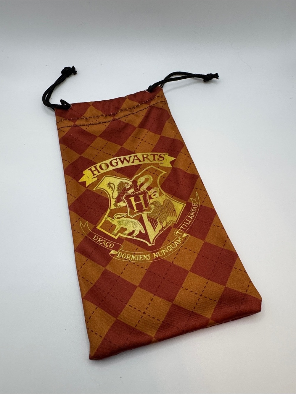Hogwarts Crest Drawstring Glasses Pouch - Red and Gold